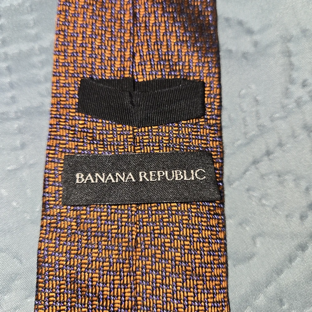 Banana Republic Men's Silk Necktie